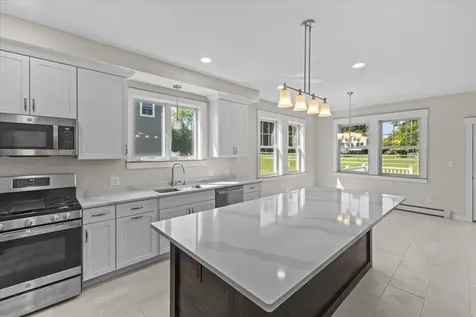 223 Highland Terrace South Burlington VT 05403