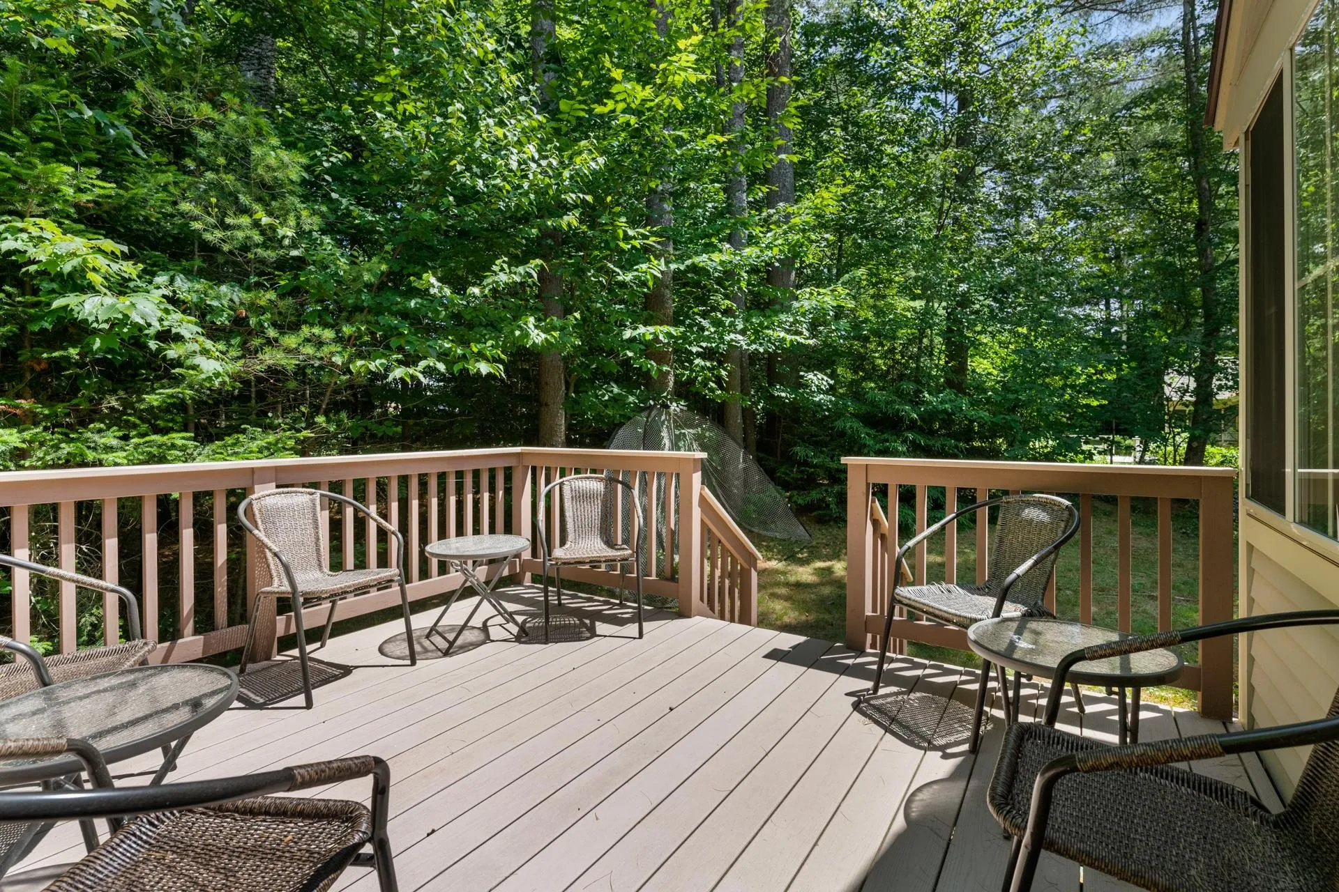 15 Clover Lane New London NH 03257