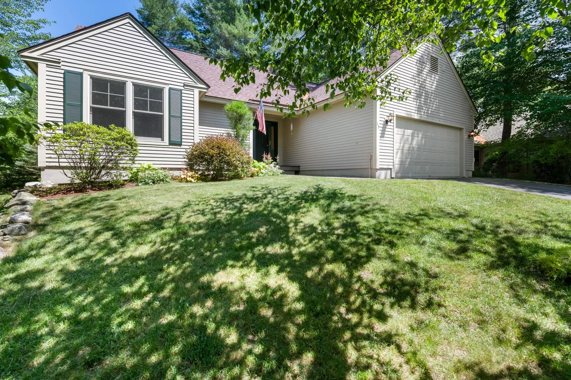 15 Clover Lane New London NH 03257