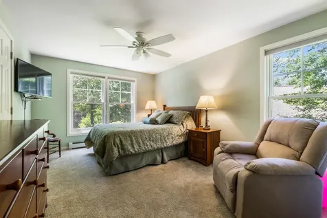 15 Clover Lane New London NH 03257
