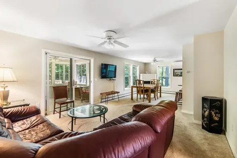 15 Clover Lane New London NH 03257