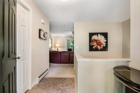 15 Clover Lane New London NH 03257