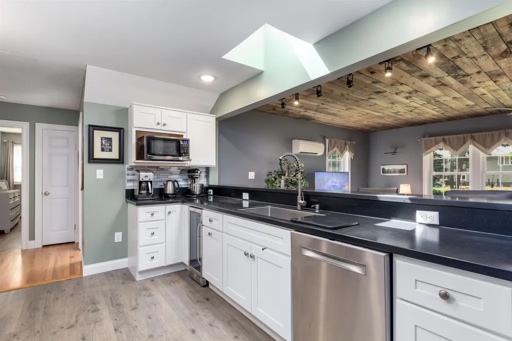 180 Rudgate Road Colchester VT 05446