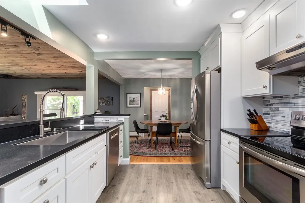 180 Rudgate Road Colchester VT 05446