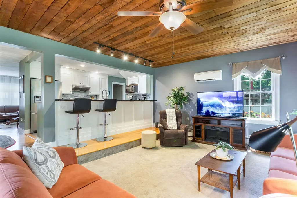 180 Rudgate Road Colchester VT 05446