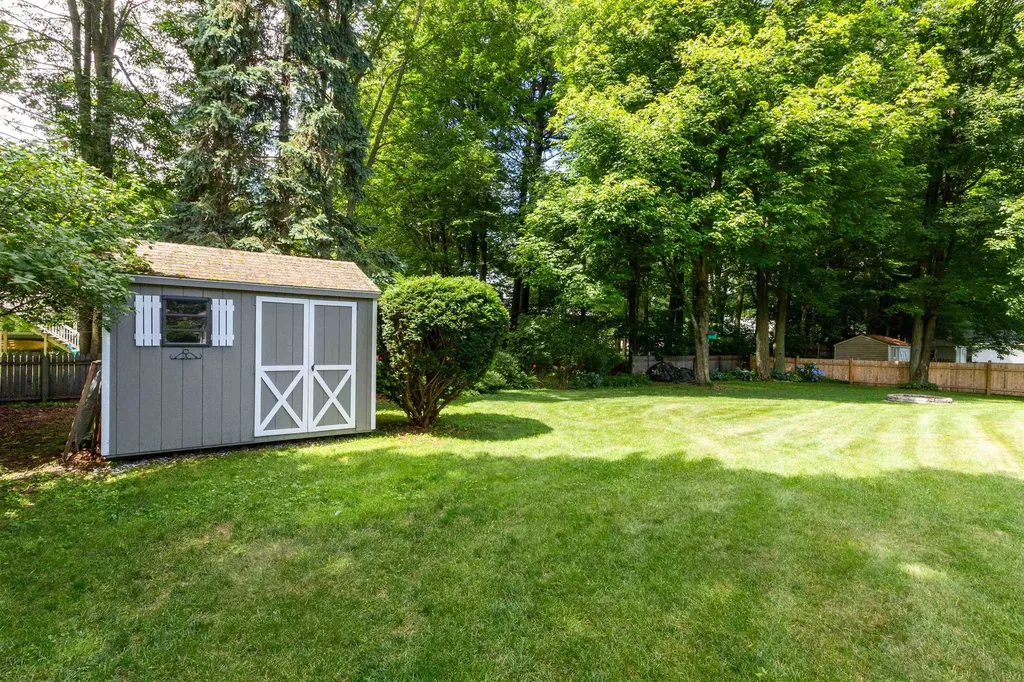 180 Rudgate Road Colchester VT 05446
