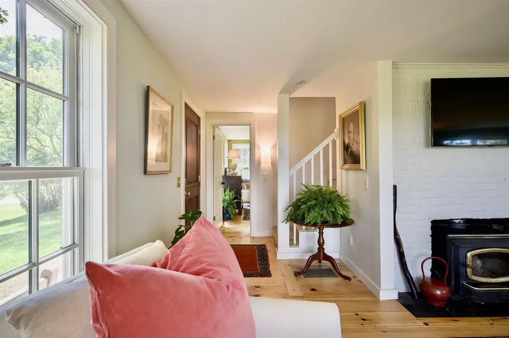 1624 Hopkins Road Panton VT 05491