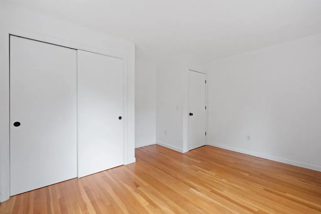 40 B Street Hudson NH 03051