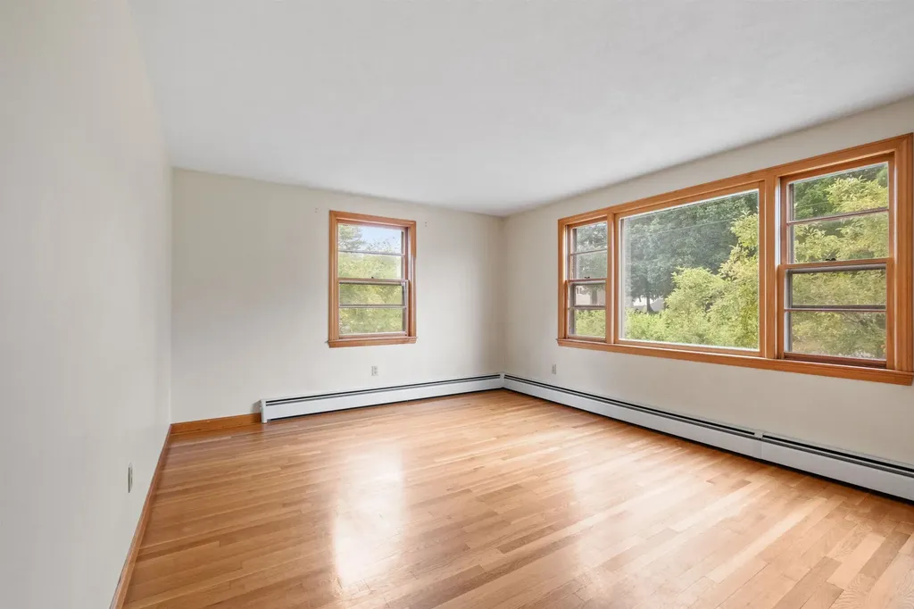 40 B Street Hudson NH 03051