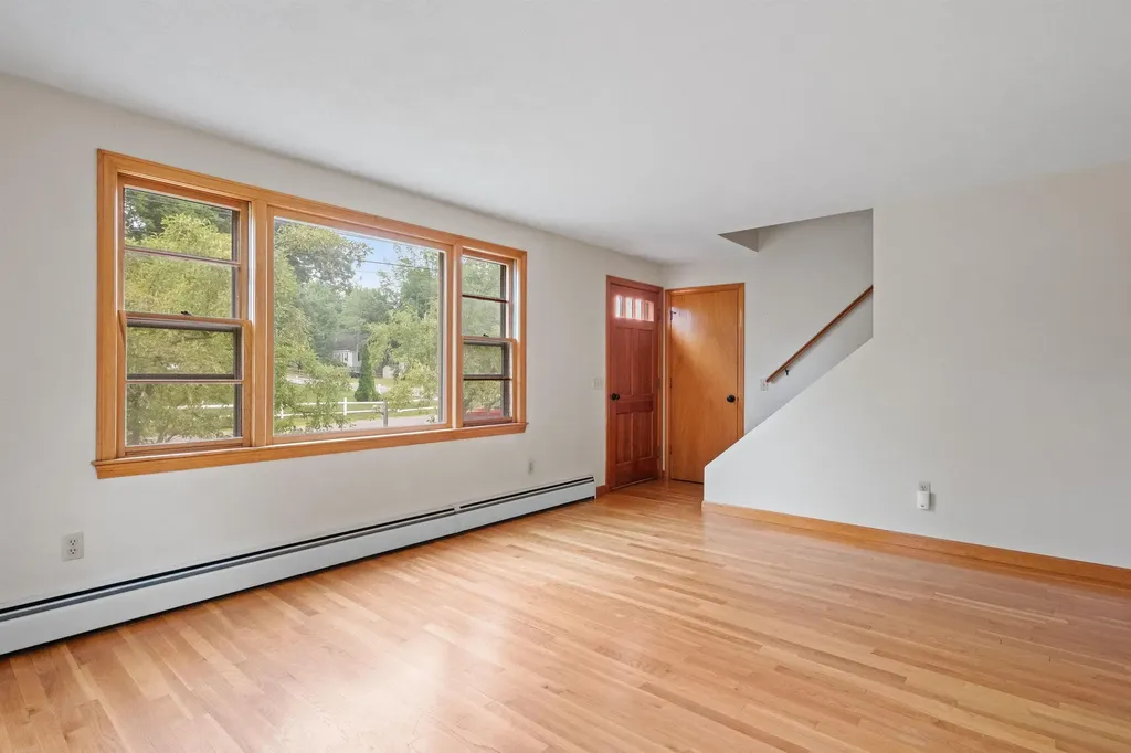 40 B Street Hudson NH 03051