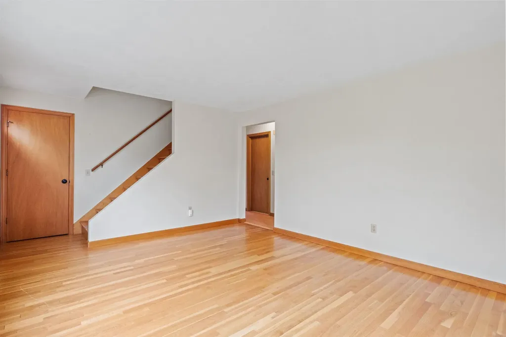 40 B Street Hudson NH 03051