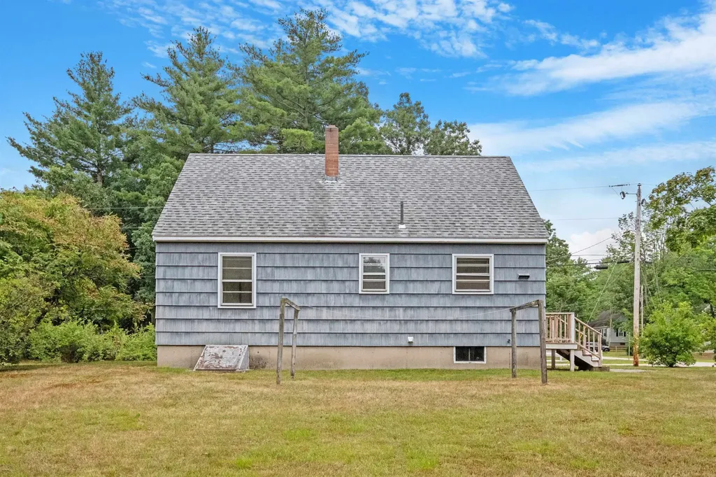 40 B Street Hudson NH 03051
