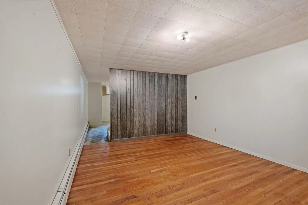 40 B Street Hudson NH 03051