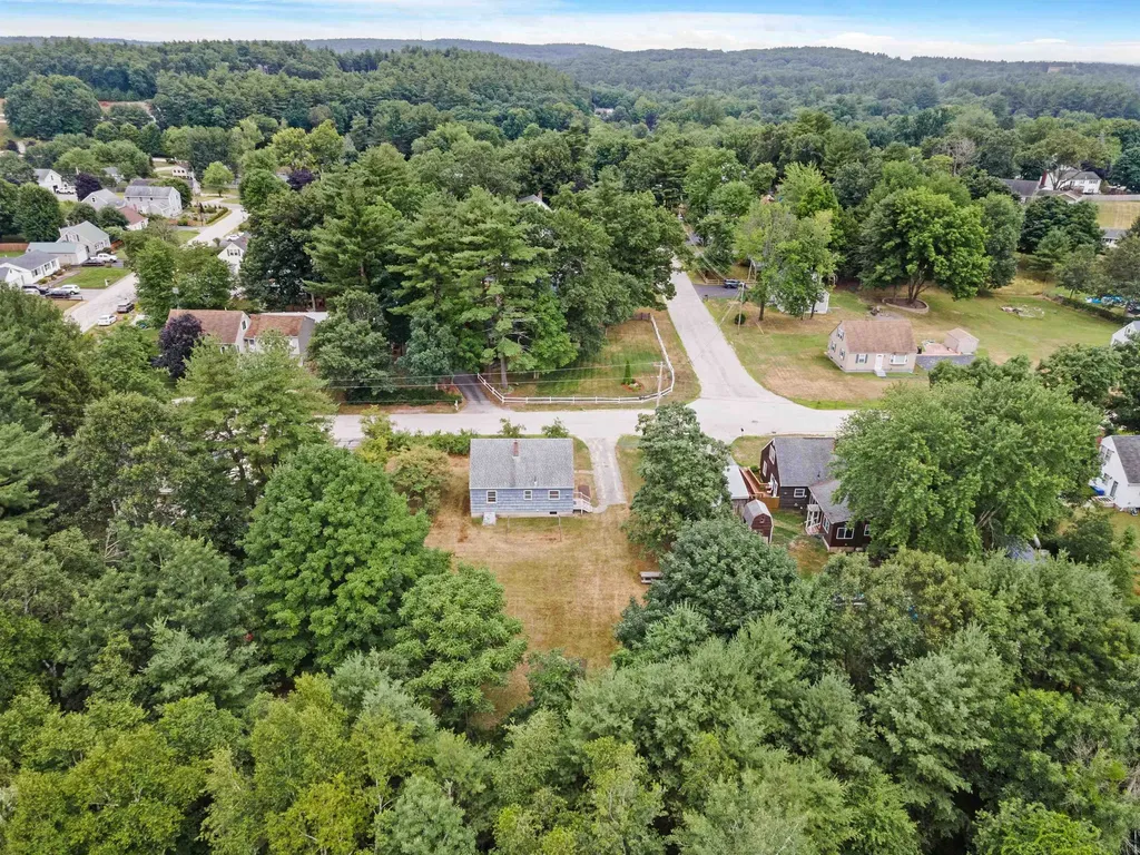 40 B Street Hudson NH 03051