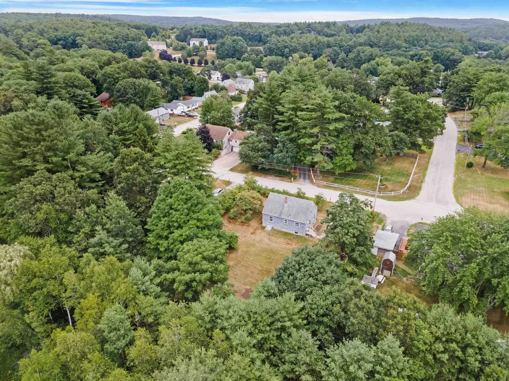 40 B Street Hudson NH 03051