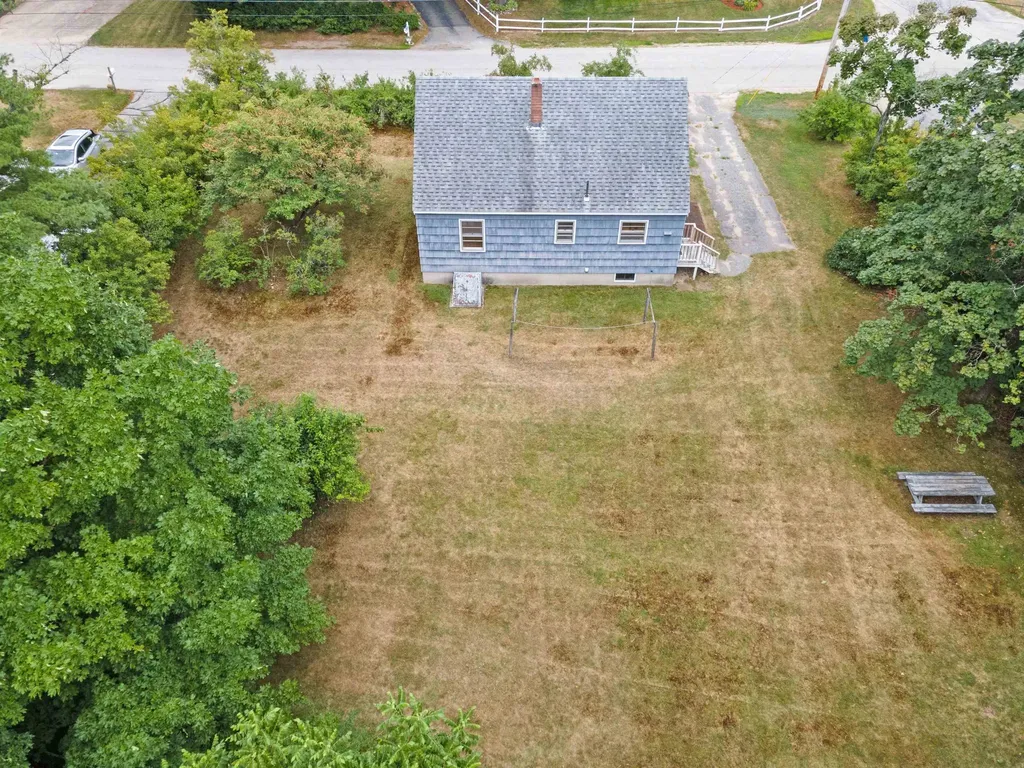 40 B Street Hudson NH 03051
