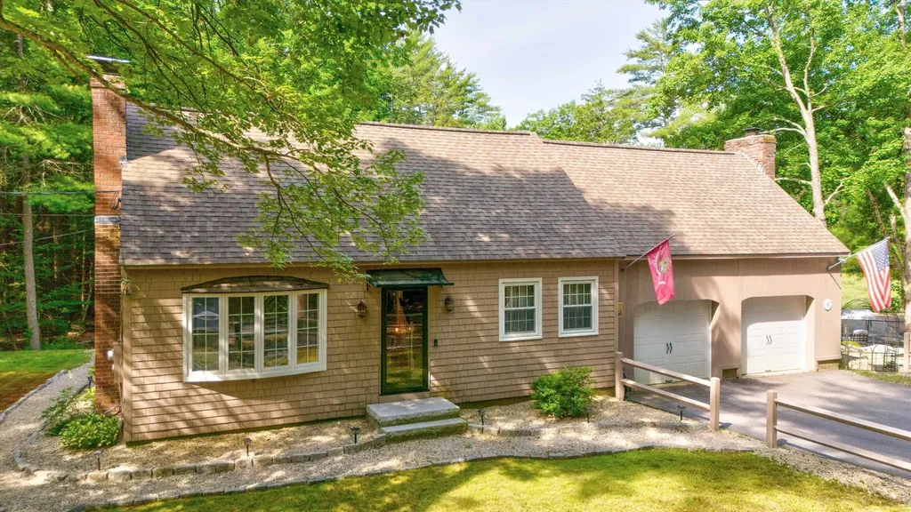 17 Boston Post Road Amherst NH 03031