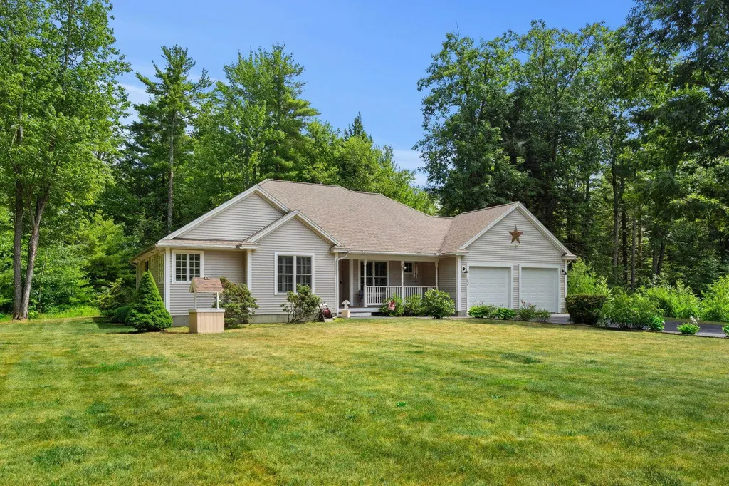 53 Stonewall Drive Rochester NH 03868