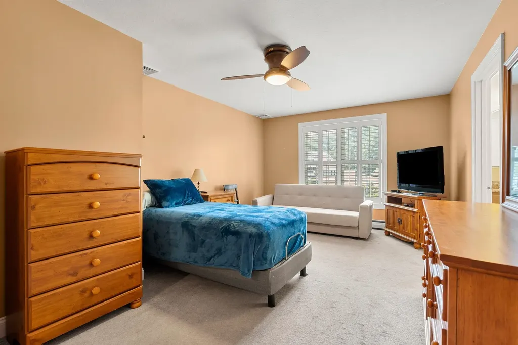 53 Stonewall Drive Rochester NH 03868