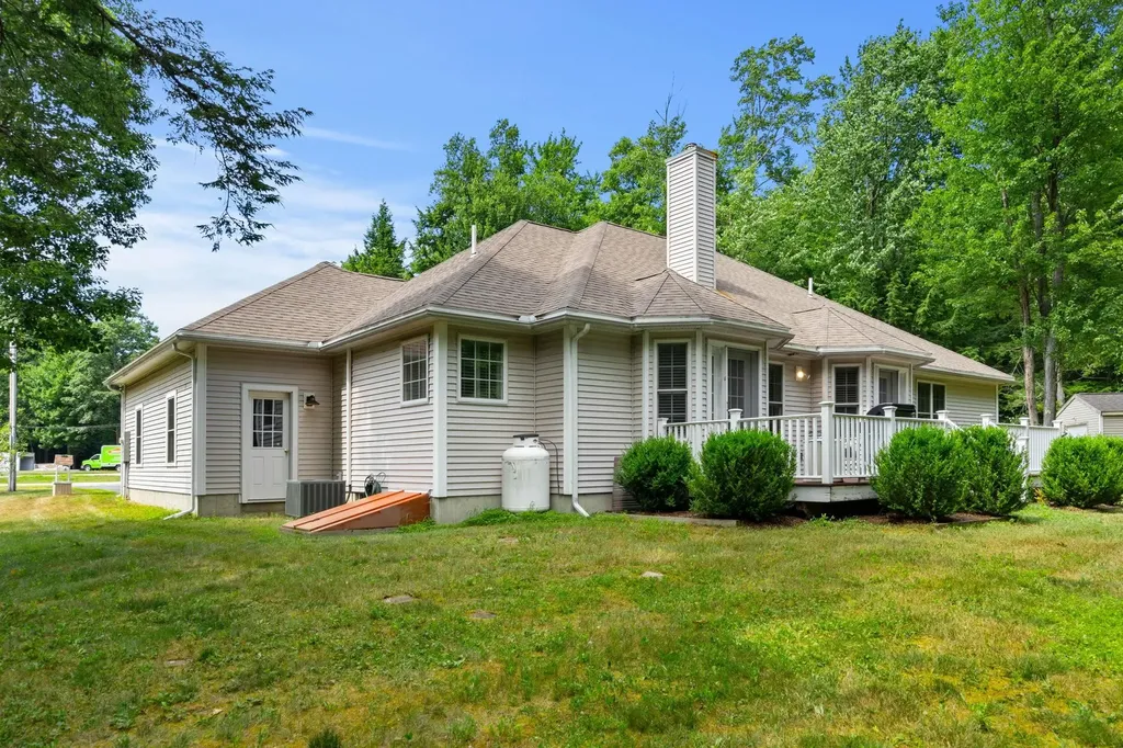 53 Stonewall Drive Rochester NH 03868
