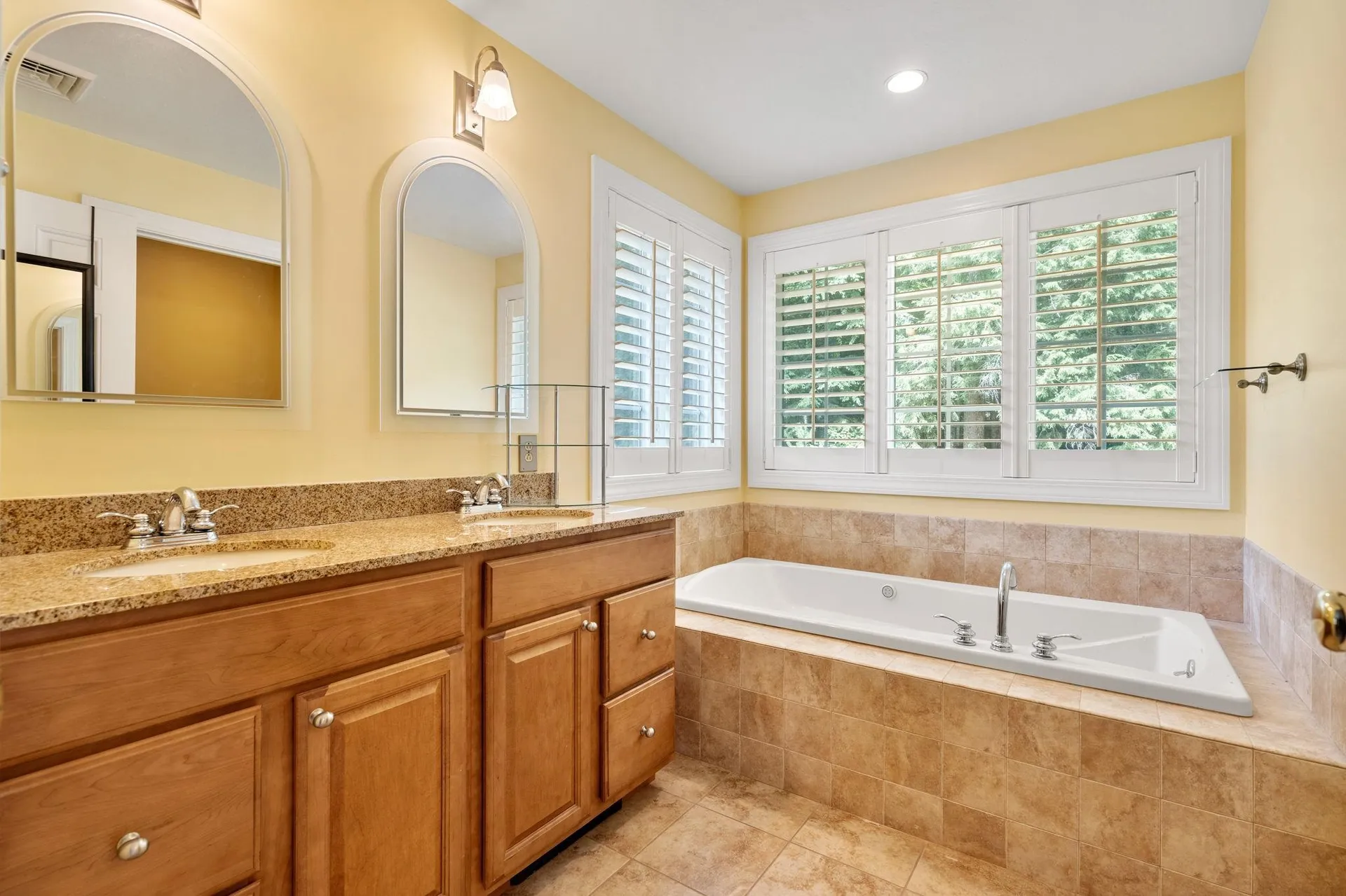 53 Stonewall Drive Rochester NH 03868