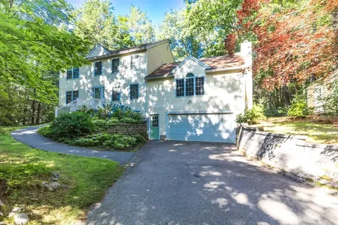 172 Brentwood Road Exeter NH 03833
