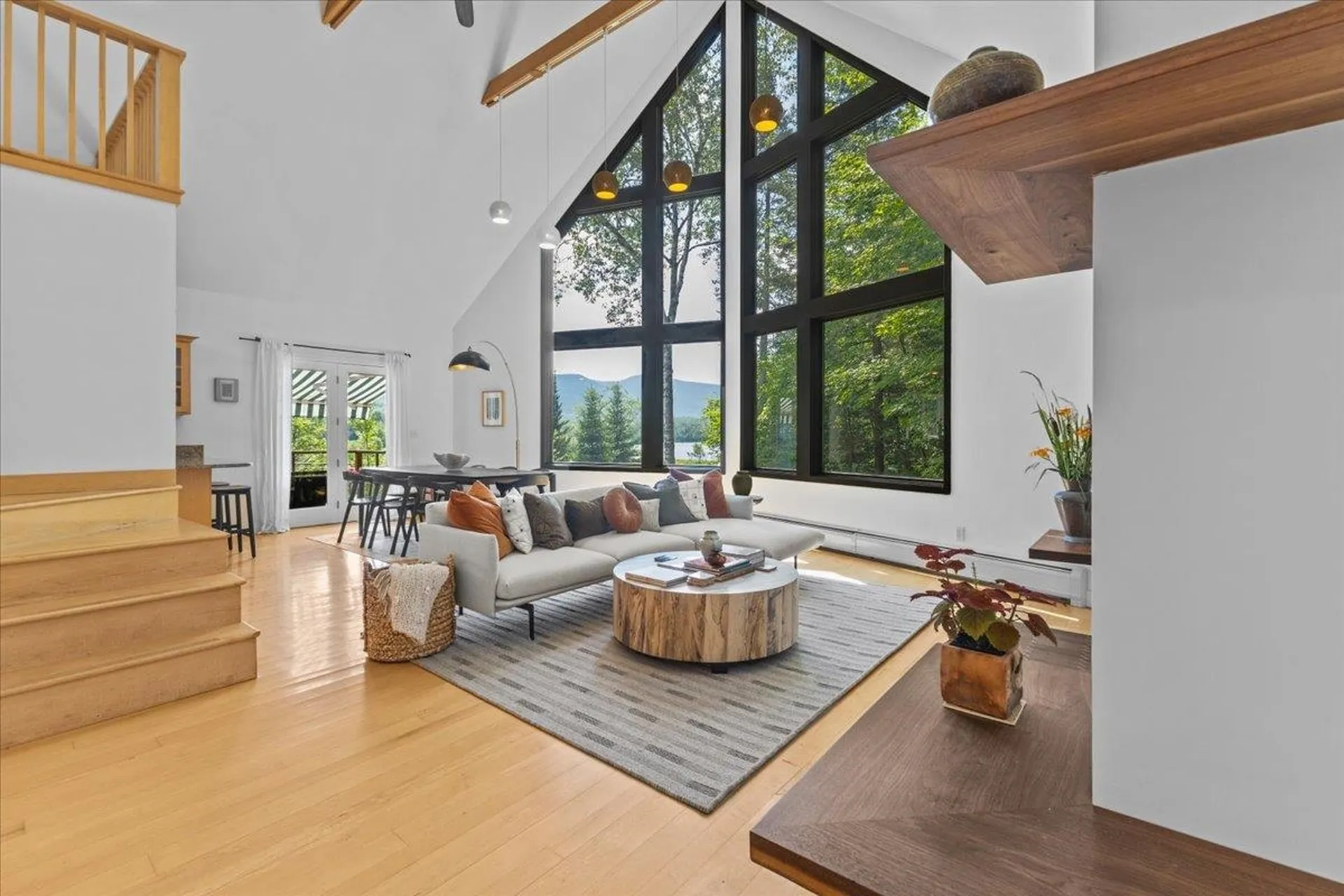 1653 Plunkton Road Warren VT 05674