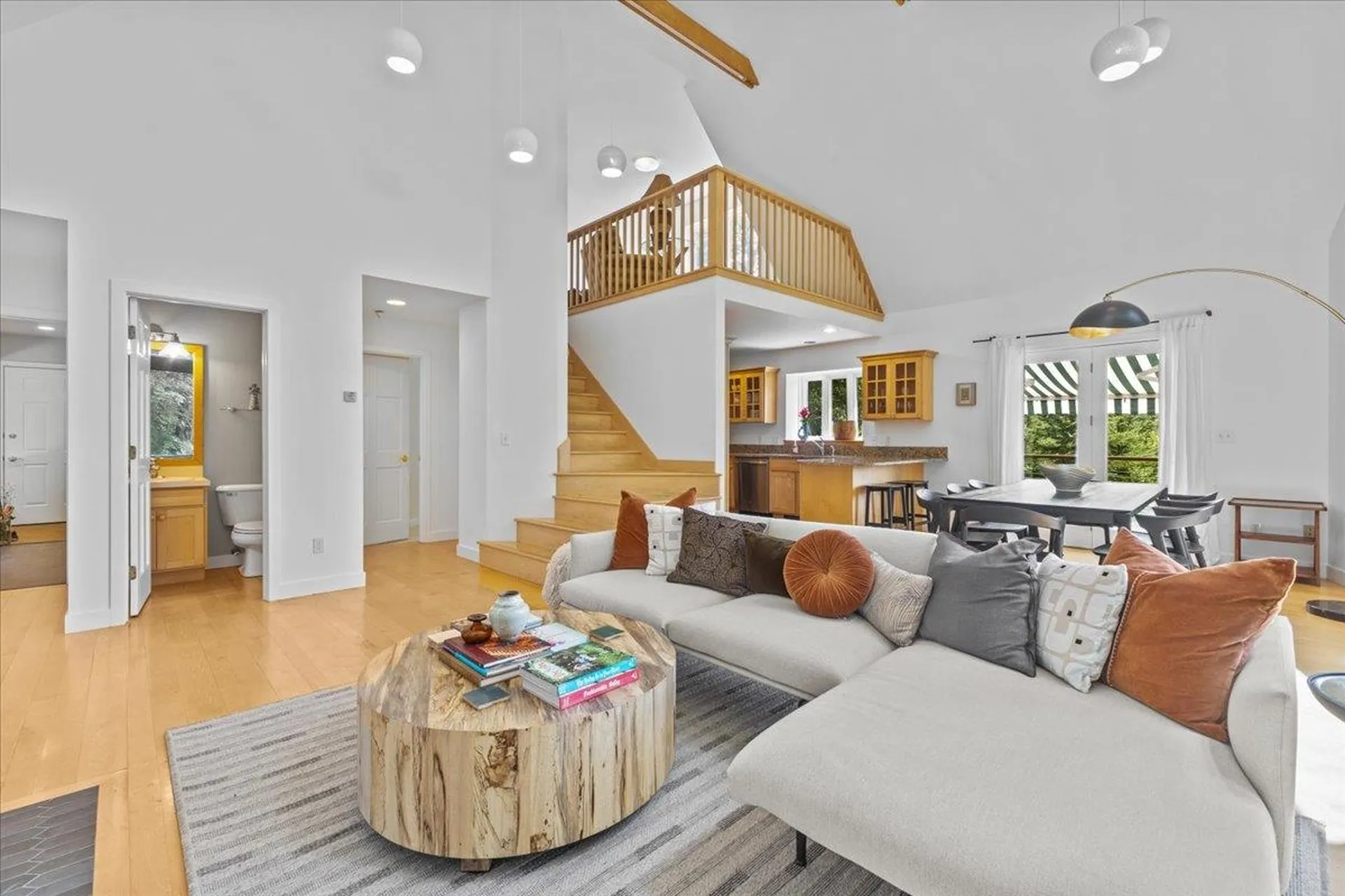 1653 Plunkton Road Warren VT 05674