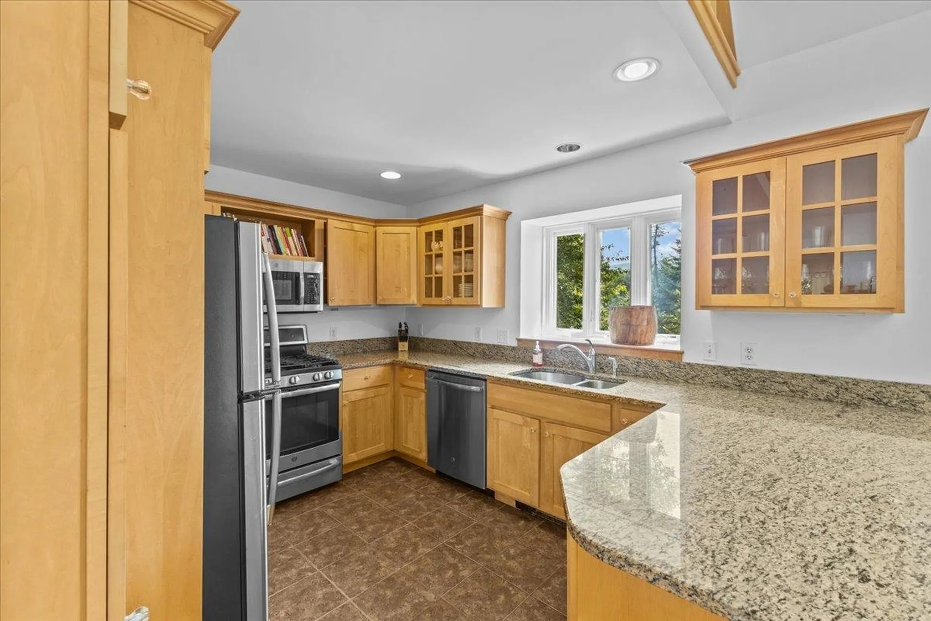 1653 Plunkton Road Warren VT 05674