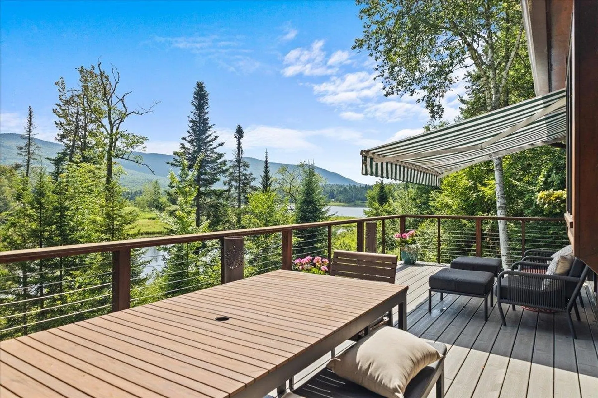 1653 Plunkton Road Warren VT 05674