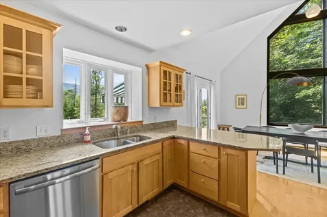 1653 Plunkton Road Warren VT 05674