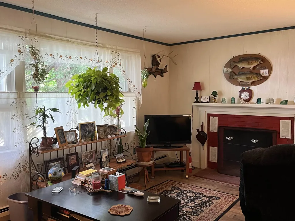 129 Clinton Road Antrim NH 03440