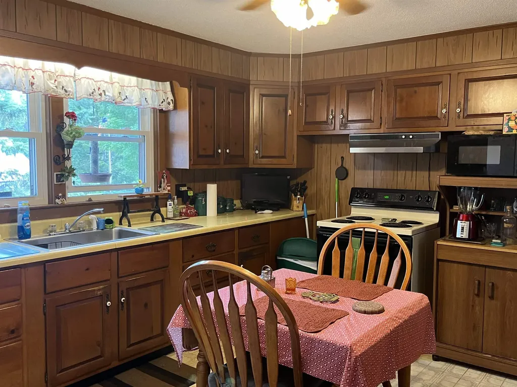 129 Clinton Road Antrim NH 03440