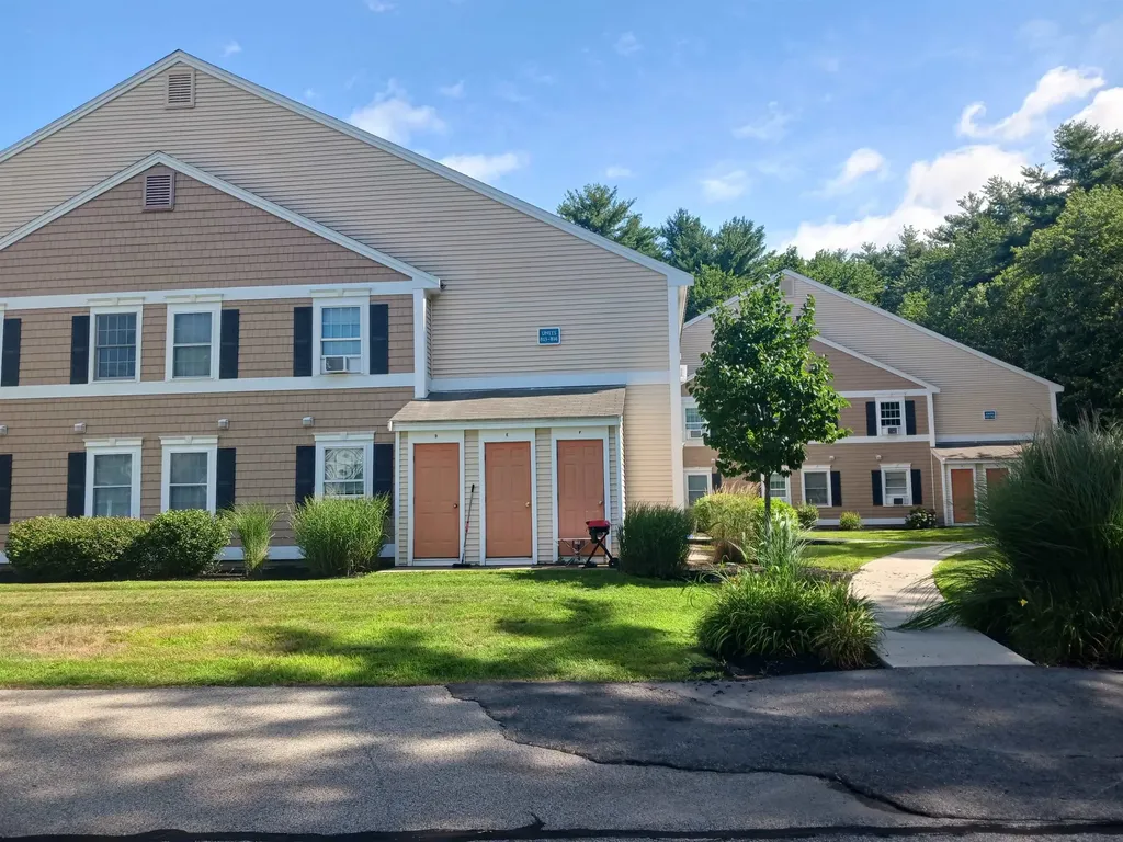 814 Springbrook Circle Portsmouth NH 03801