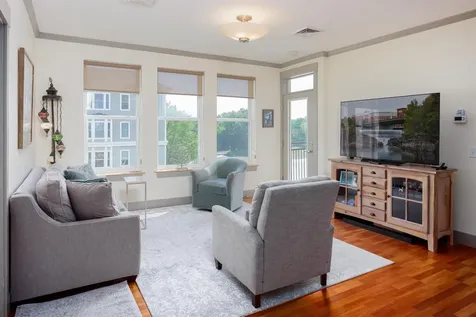 60 Winooski Falls Way Winooski VT 05404