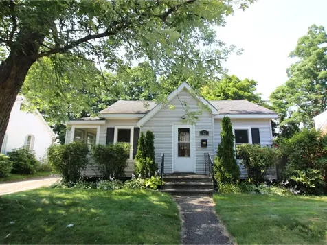 62 Cayuga Court Burlington VT 05408