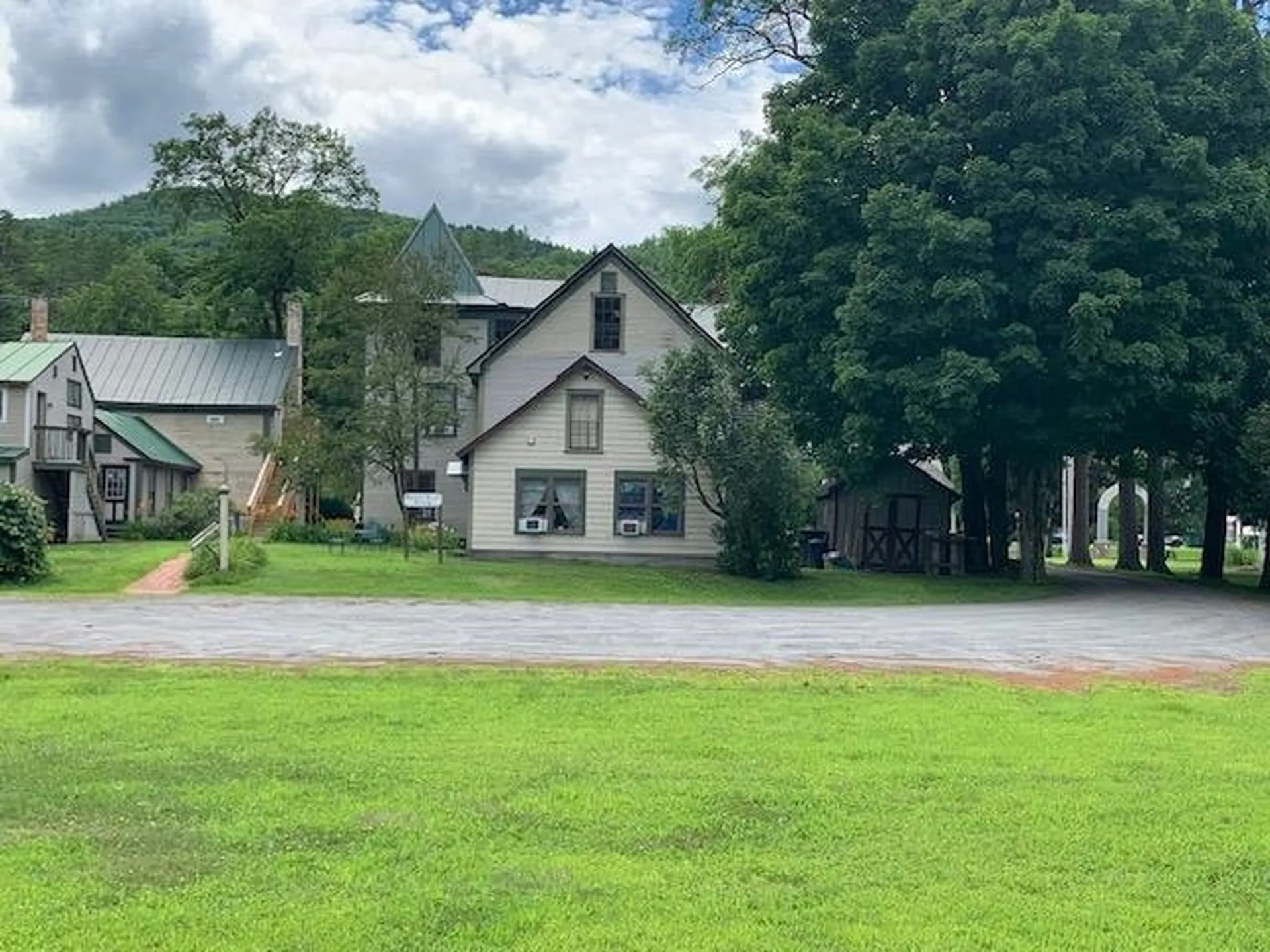 71 South Windsor Street Royalton VT 05068