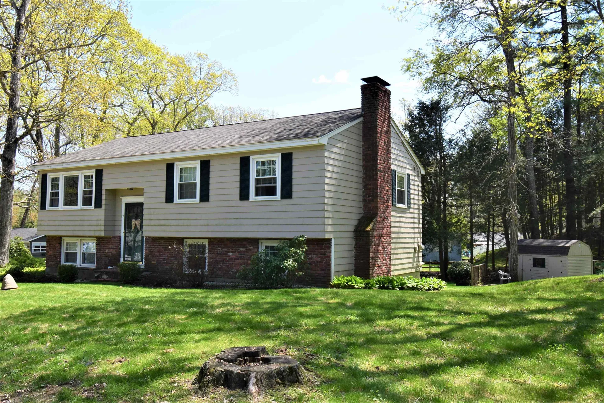 17 Parsons Way Kingston NH 03848