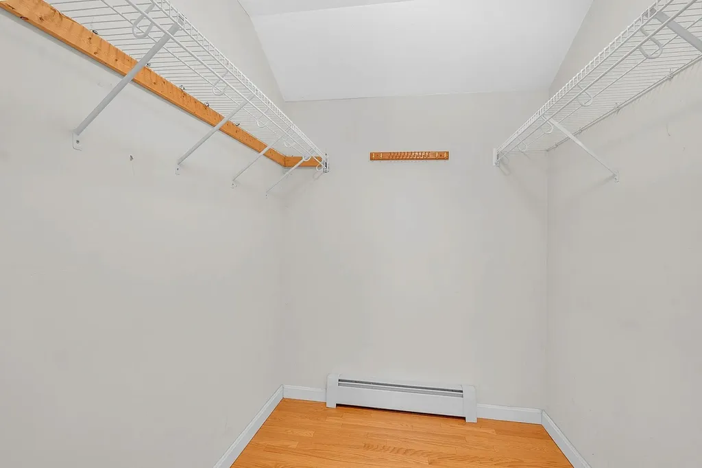 6 Stonewood Lane Hudson NH 03051