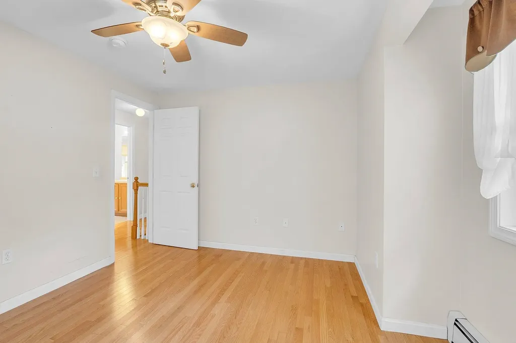 6 Stonewood Lane Hudson NH 03051