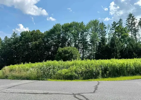 Buena Vista Circle Barre Town VT 05641