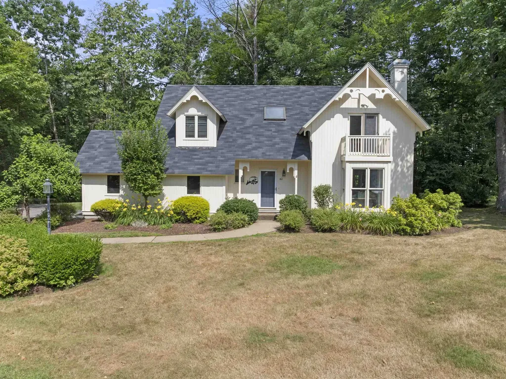 40 Hampton Court Laconia NH 03246