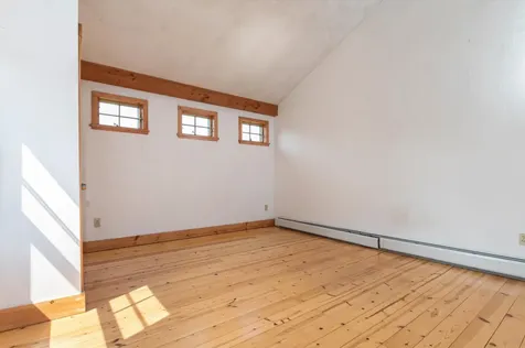52 Bear Hill Brattleboro VT 05301