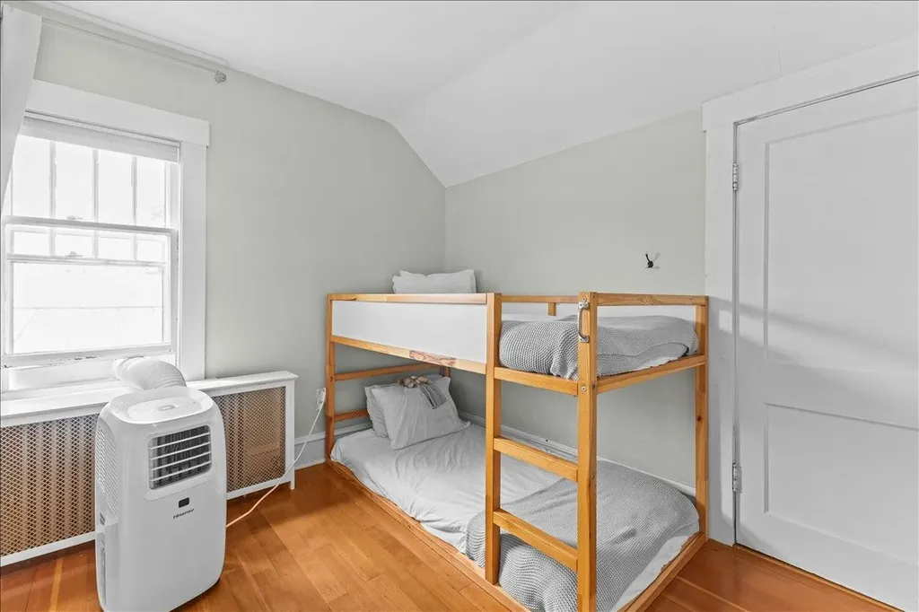 18 Marble Avenue Burlington VT 05401