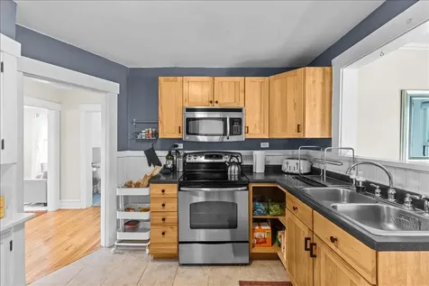 18 Marble Avenue Burlington VT 05401