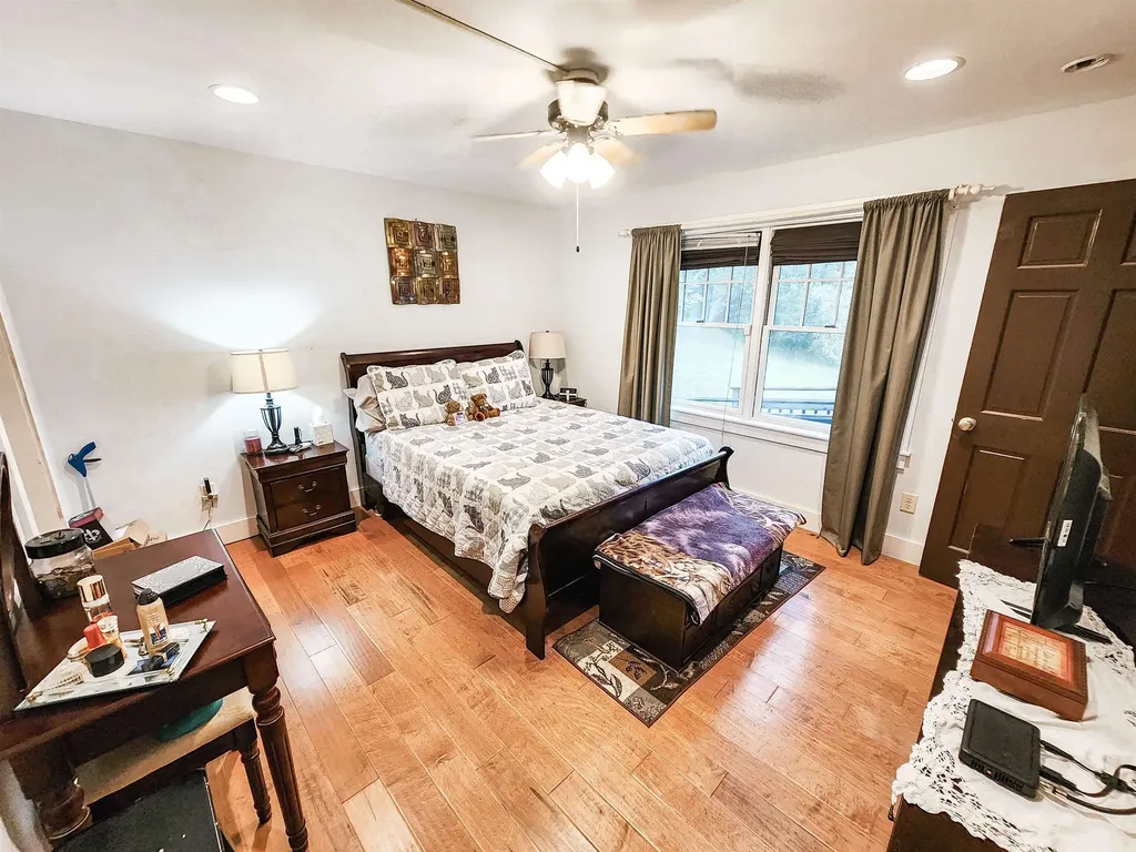 205 Little Salem Lane Derby VT 05829