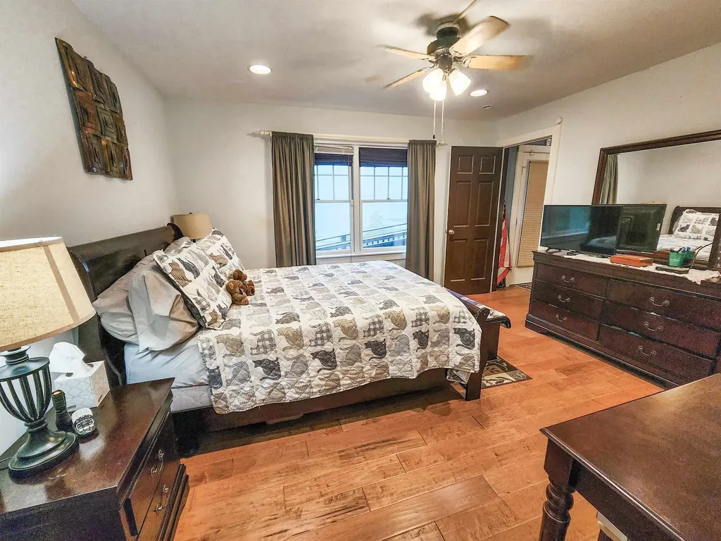 205 Little Salem Lane Derby VT 05829