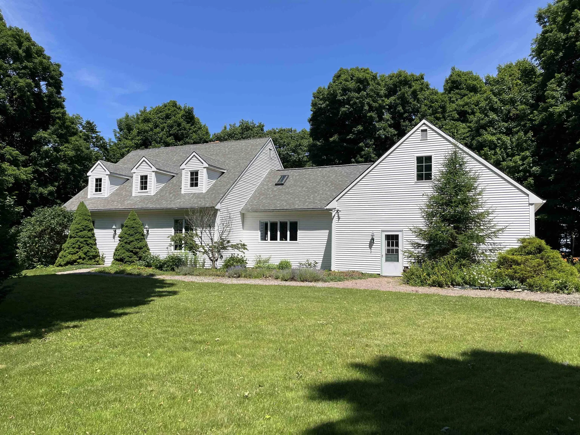 44 Lovers Lane Grand Isle VT 05458