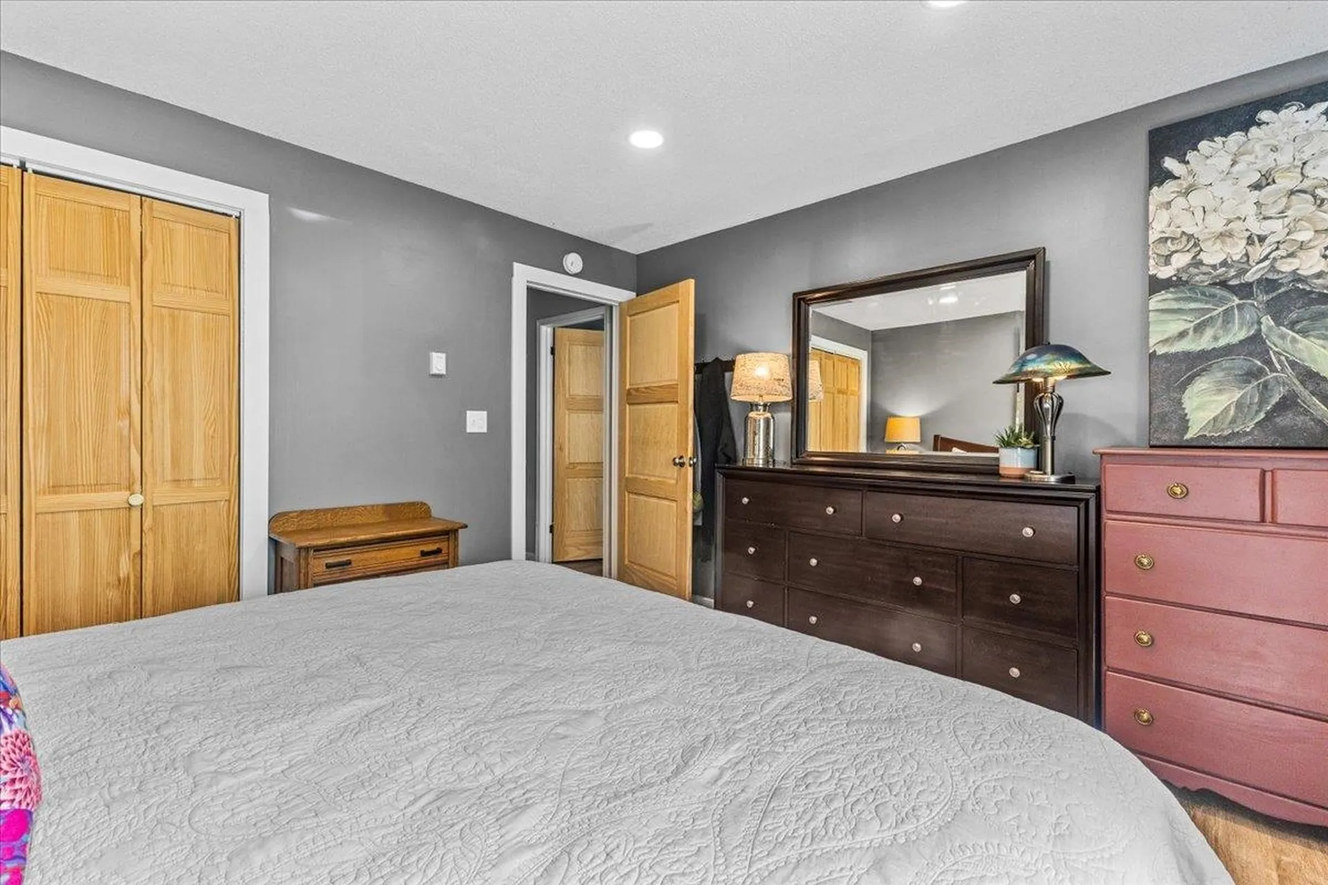 35 Hawthorne Circle South Burlington VT 05403