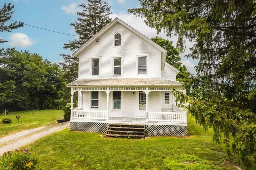 3497 Middle Road Clarendon VT 05759